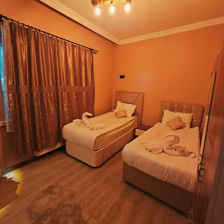 Hotel Novela In Stone House *