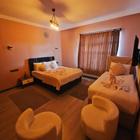 Novela In Stone House Hotel